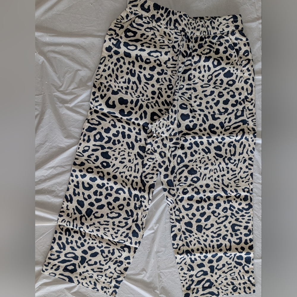 Susan Graver Women's Pull On Leppard Print Knit Capri Pants Navy & Sand Sz 2XS